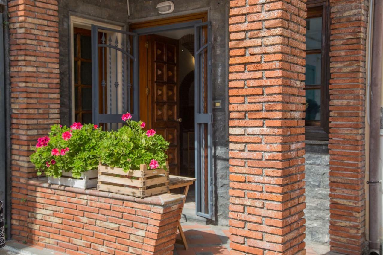 La Casa Di Iside A Mare Apartamento Catânia Exterior foto